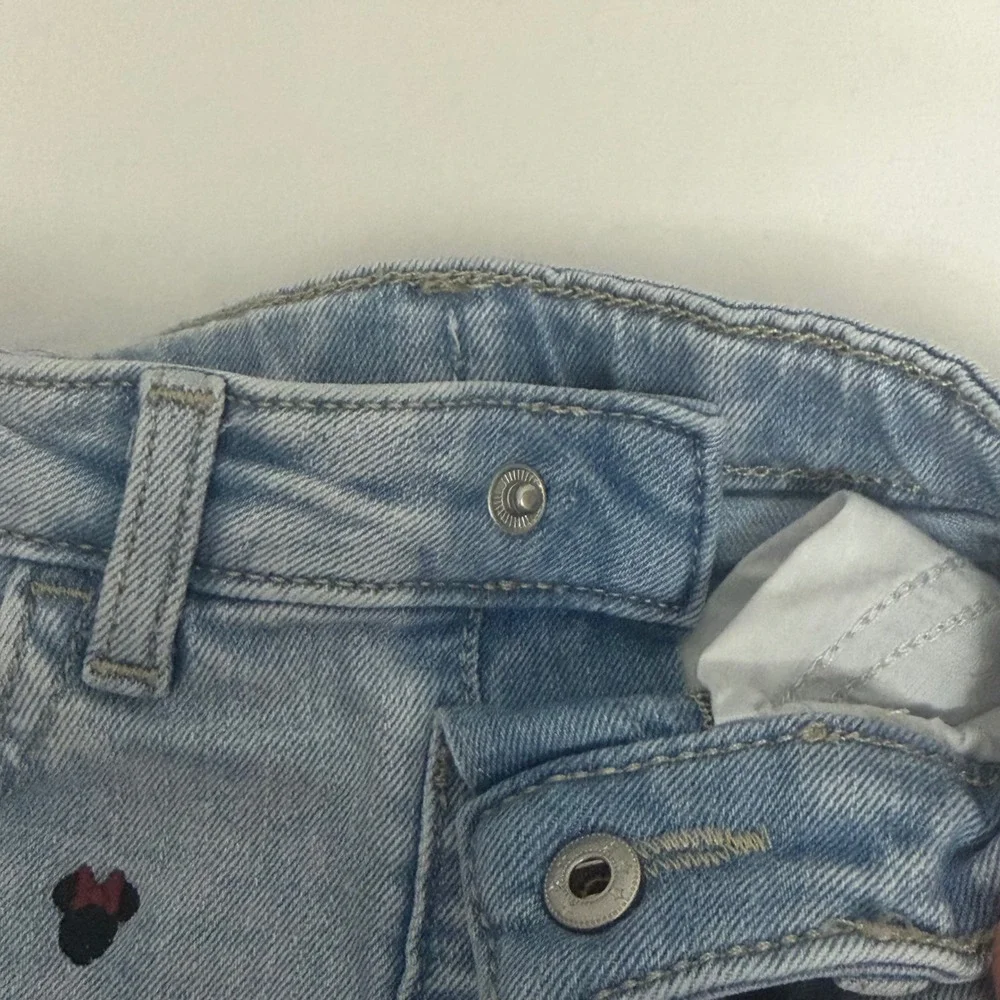 Disney Jumping Beans Minnie Mouse Embroidered Light Wash Jeans 18M Blue Kids‎